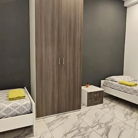 Paceville 4 Bedroom 3 Bathroom Fully Equipped Sw1 Is-Swieqi