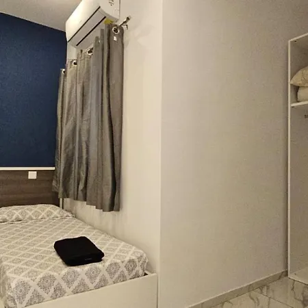 Paceville 4 Bedroom 3 Bathroom Fully Equipped Sw1 Apartment *